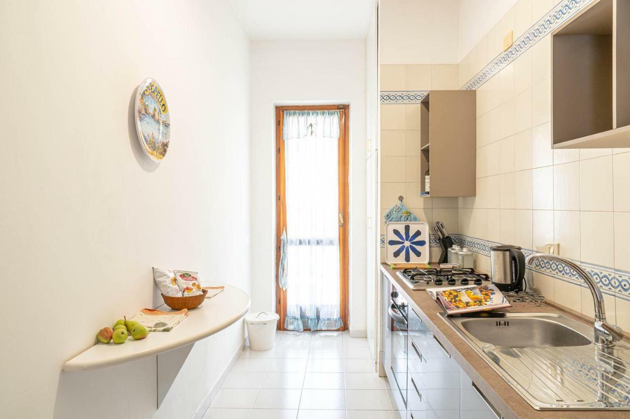 Palms Villa Скопело Екстериор снимка