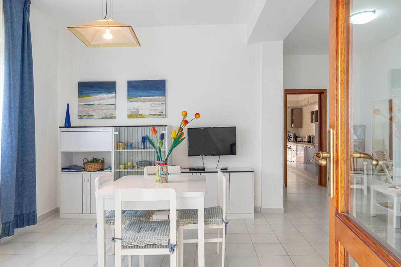 Palms Villa Скопело Екстериор снимка